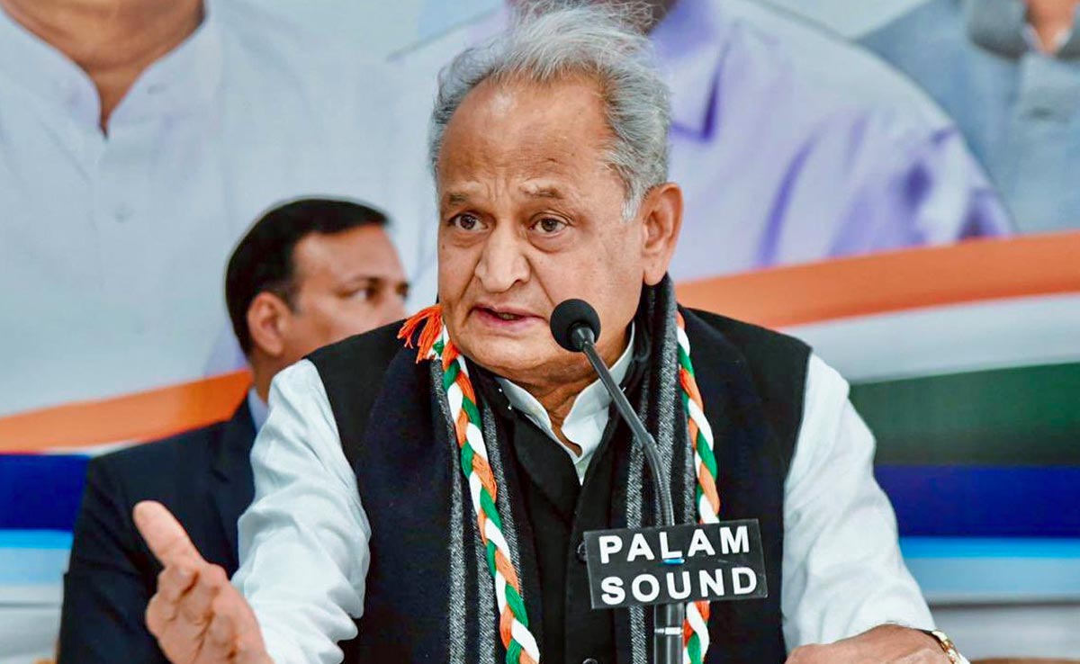 You are currently viewing "Public Despair": Ashok Gehlot Questions Rajasthan Cabinet Expansion Delay