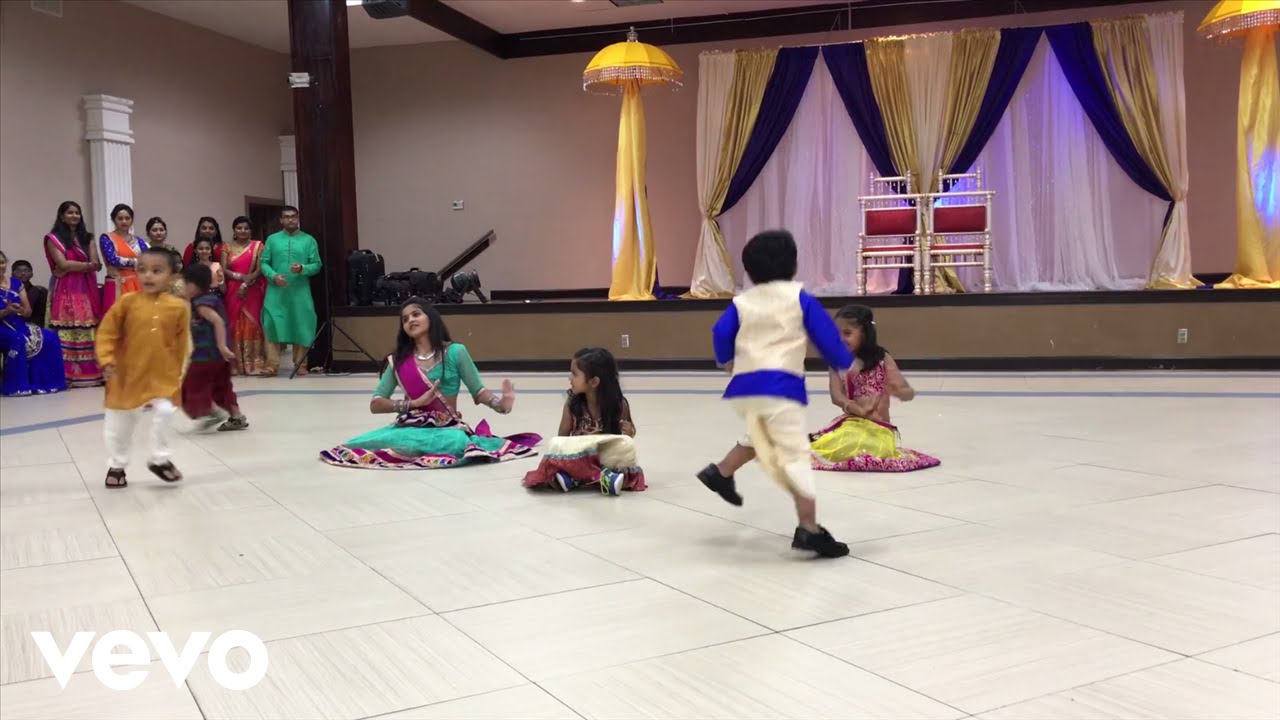 You are currently viewing Best Bollywood Indian Wedding Dance Performance by Kids -(Prem Ratan Dhan Payo, Cham Cham)