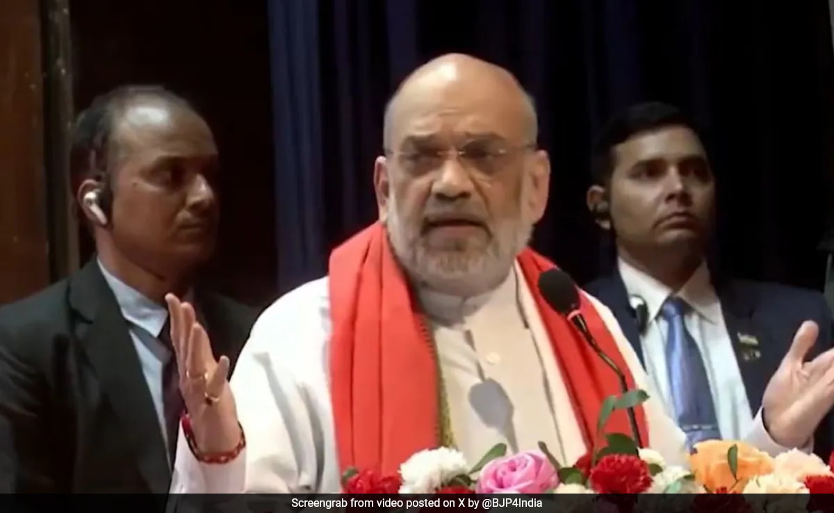 You are currently viewing "Left Rule Was Better": Amit Shah Slams Mamata Banerjee In Kolkata