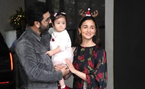 Read more about the article Watch: Alia Bhatt-Ranbir Kapoor Reveal Daughter Raha's  Face To The World On Christmas