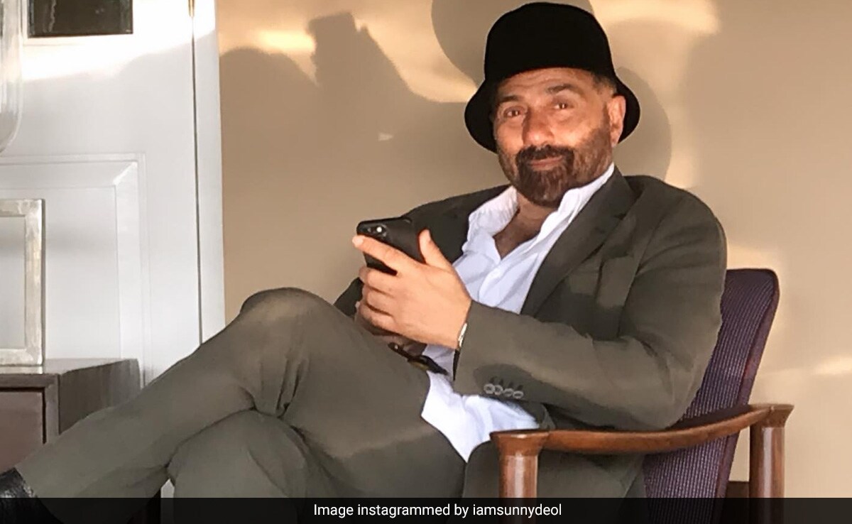 You are currently viewing Sunny Deol Tells NDTV Why He Is Always MIA At Bollywood Parties