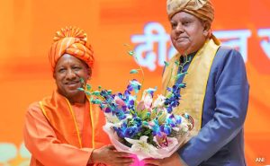 Read more about the article UP Has Become "Role Model Of Role Models": Veep Praises Yogi Adityanath