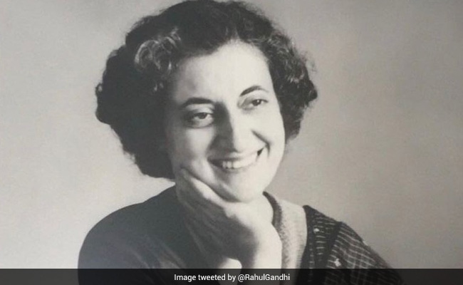 You are currently viewing When Soggy Papayas For Indira Gandhi Sparked Panic In Hotel: Book