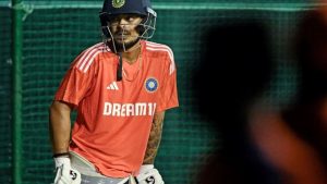 Read more about the article Kishan To Not Make Direct Return To Test Cricket. Dravid Says "Play…"