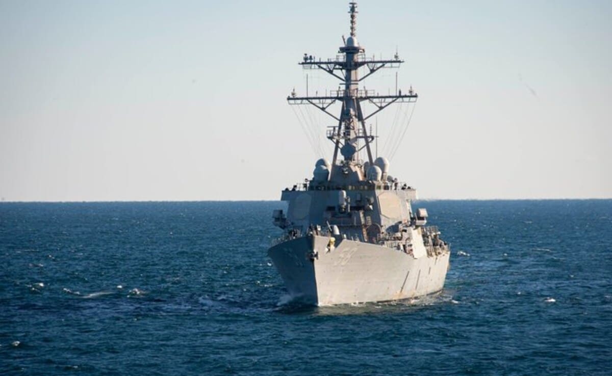 You are currently viewing Houthi Rebels Fire 3 Ballistic Missiles At US Ship In Gulf Of Aden