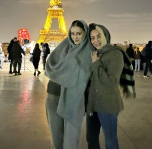 Read more about the article Inside Ananya Panday's Paris Album With Her "Twin Inspiration" Gauri Khan