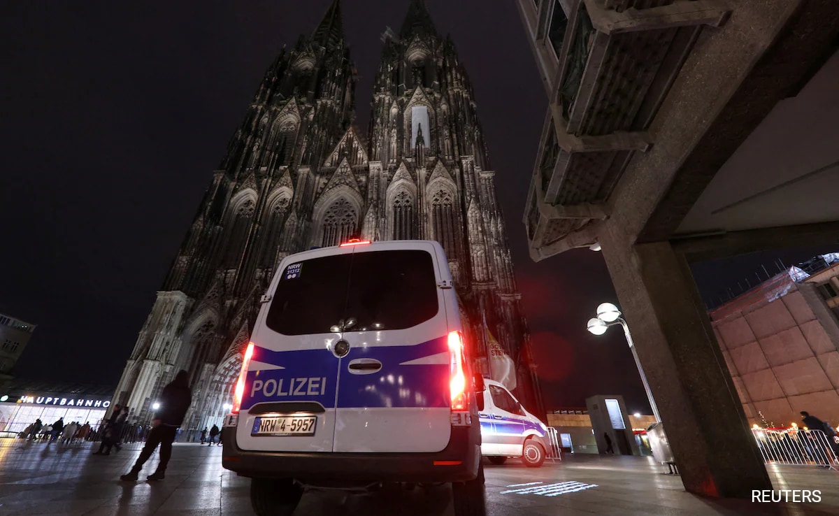 You are currently viewing Police Arrest 3 More Over Alleged German Cologne Cathedral Attack Plot