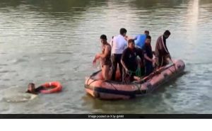 Read more about the article Bodies Of 12 Gujarat Students, 2 Teachers Recovered Day After Boat Tragedy