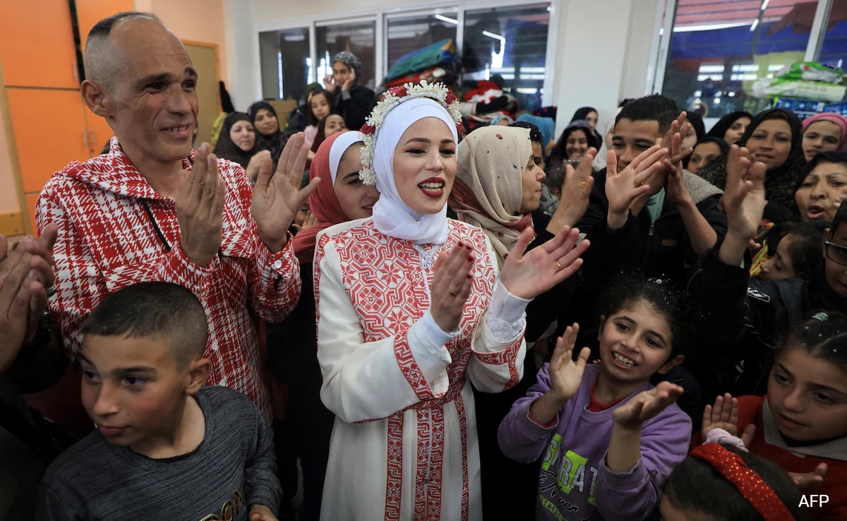 You are currently viewing Gaza Couple Marry In Wartime Ceremony