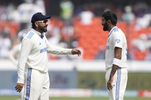 Read more about the article रोहित ने हार के बाद बल्लेबाजों को लगाई लताड़, सिराज-बुमराह से भी थी उम्मीद