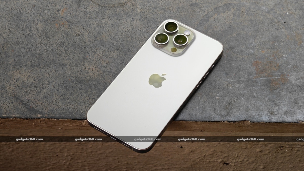 You are currently viewing iPhone 16 Pro to Get Upgraded Ultra-Wide Angle, Telephoto Cameras; iPhone 17 to Sport New Selfie Camera: Kuo