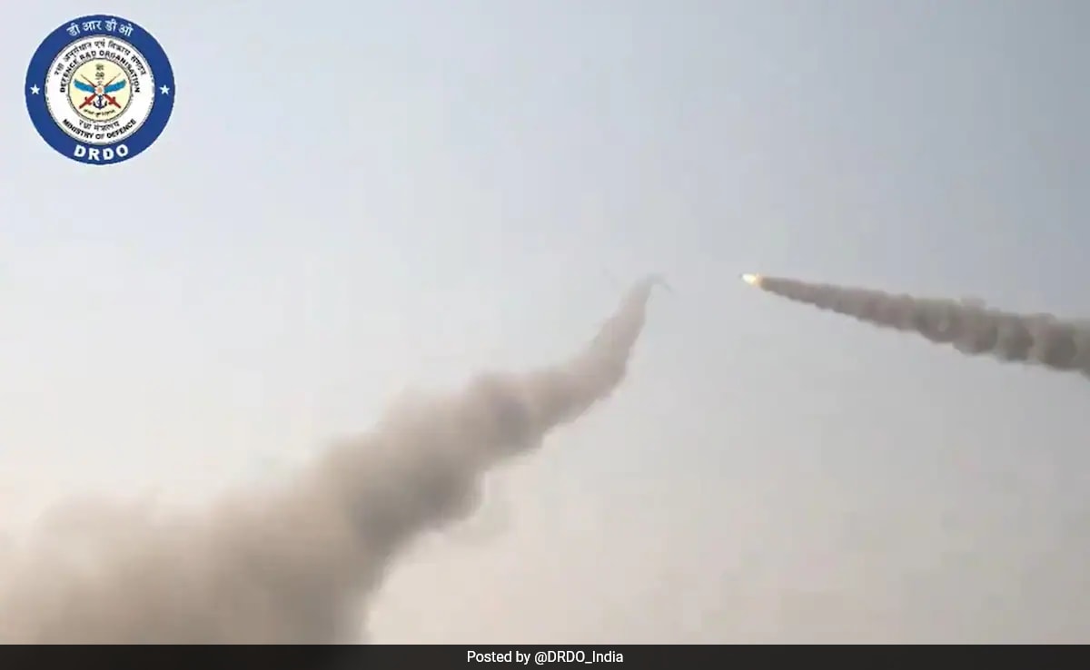 You are currently viewing Explained: Why Homegrown Akash Missile System Seen As India's 'Iron Dome'