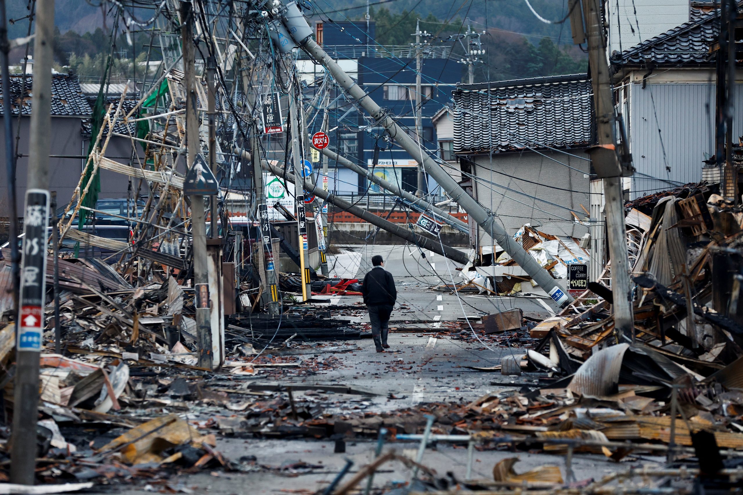 You are currently viewing Challenges Of Japan Quake Rescuers As Survival Time Nears