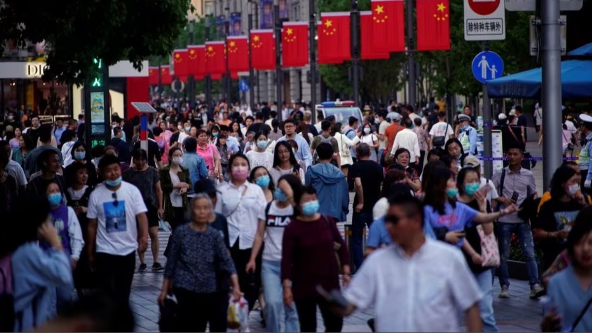 You are currently viewing China’s population drops for 2nd year straight despite efforts to boost birth rate