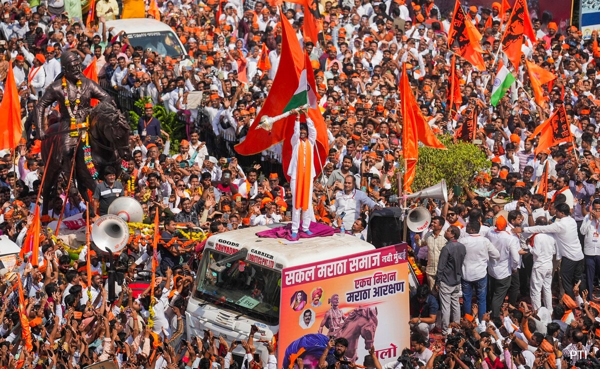 You are currently viewing "Decide By 11 Am Tomorrow": Maratha Quota Protesters' Ultimatum To State