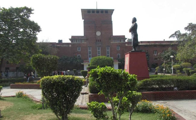 You are currently viewing Delhi University Asks Departments To Ensure CCTVs Outside Women's Washroom