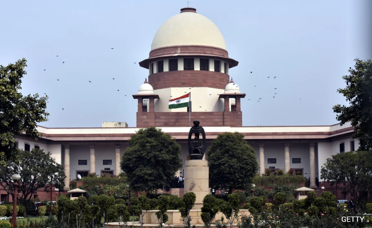 You are currently viewing Supreme Court Pauses Order Asking Poll Body To Hold Key Election In Pune