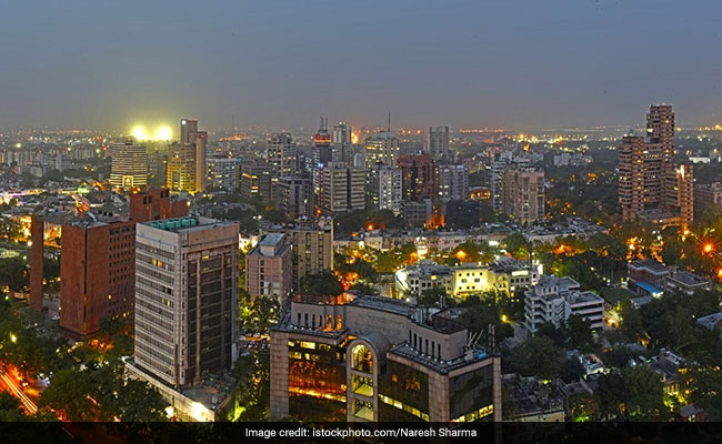 You are currently viewing 32 More Commercial Establishments In Delhi Allowed To Operate 24×7