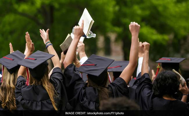 Universities Urged To Use Only Handloom Robes For Convocations, Share Pics