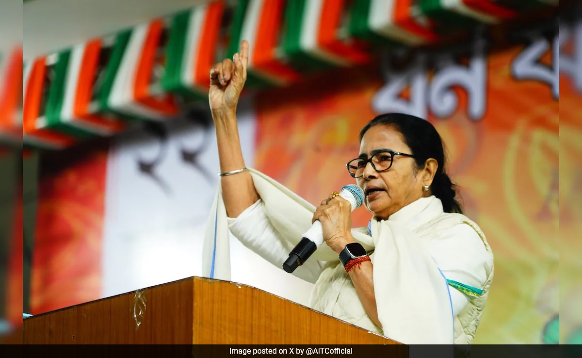 Read more about the article Mamata Banerjee's 7-Day Ultimatum To Centre Over Pending Funds
