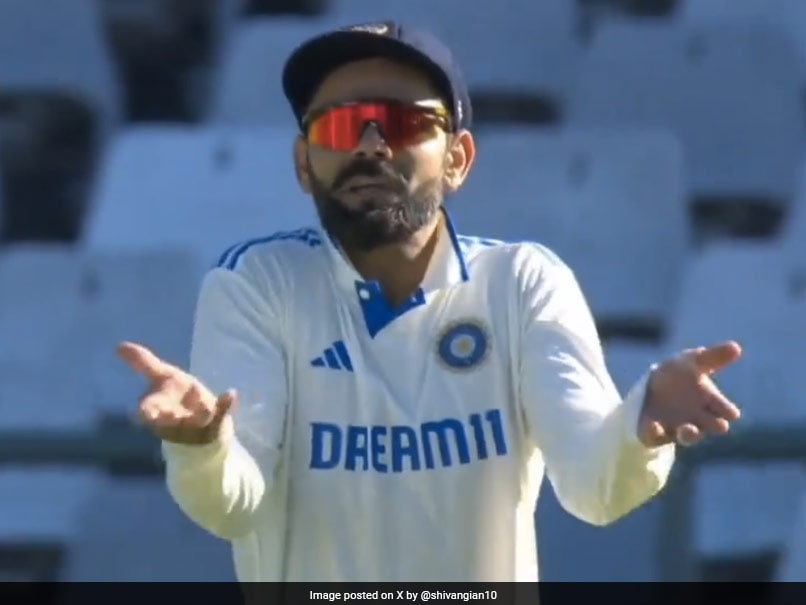 You are currently viewing Watch: Virat Kohli Uses 'Bail-Swap' Mindgame Again, This Happens Next