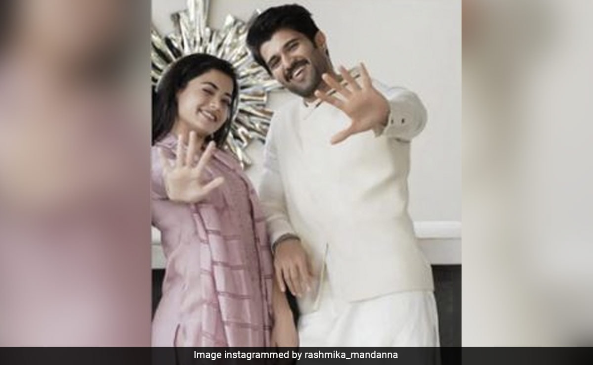 You are currently viewing Rashmika Mandanna On Rumoured Boyfriend Vijay Deverakonda: "He Has Supported Me Personally More Than Anyone Else"