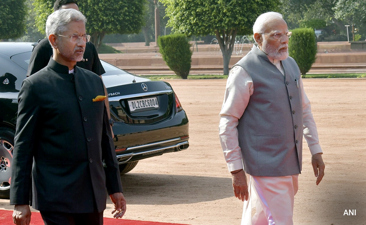 You are currently viewing What About Holidays? S Jaishankar Explains How It's Like To Work With PM