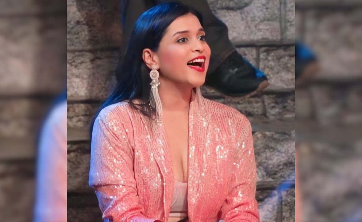 You are currently viewing Bigg Boss 17: Mannara Chopra On Gaining Priyanka Chopra's Support – "This Tells Me That I Have Made My Family Proud"