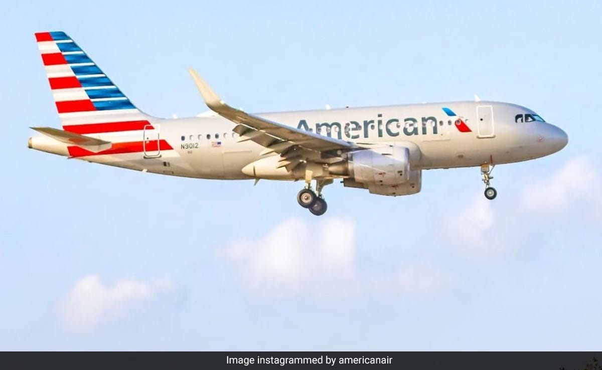 You are currently viewing American Airlines Flight Attendant Arrested For Allegedly Filming Minor Girls In Plane Restrooms