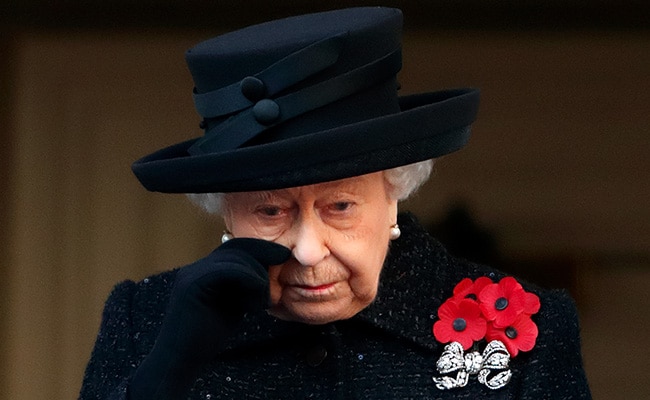 You are currently viewing Queen Elizabeth “Died Peacefully In Her Sleep”, Reveals Book