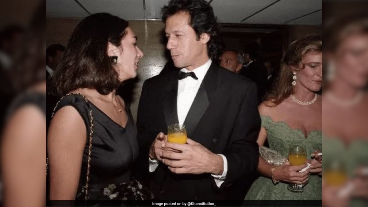 You are currently viewing Akram Blasts Troll Over 'Jeffrey Epstein Island' Story Linking Imran Khan