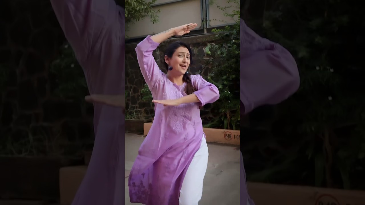 Dancing to the beats of joy! #dance #bollywood #ytshort #shortsvideo #juhiparmar #love #shorts