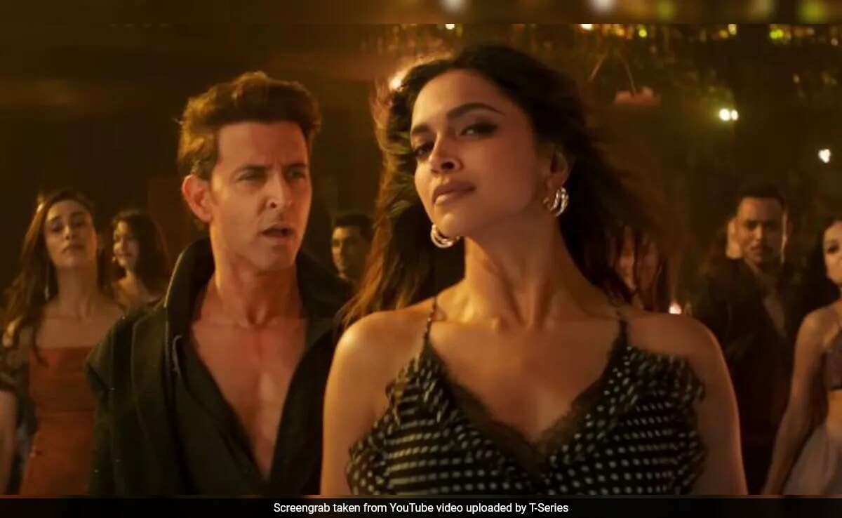 You are currently viewing Fighter Box Office Collection Day 9: Hrithik Roshan And Deepika Padukone's Film Enters The Rs 150 Crore Club