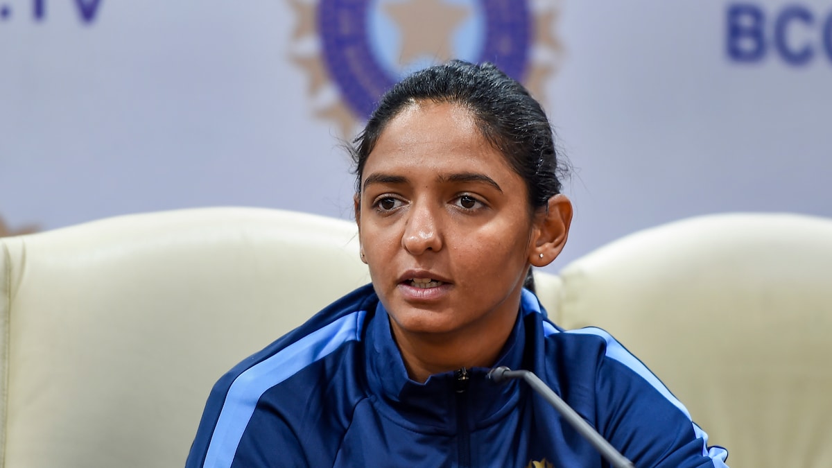 You are currently viewing Trying Not To Expect Too Much From Ourselves: MI Captain Harmanpreet Kaur