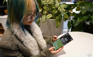 Read more about the article Chinese Women Turn To AI Boyfriends