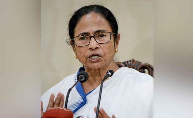 Read more about the article Mamata Banerjee Rebuffs Congress' Seat-Sharing Optimism In West Bengal