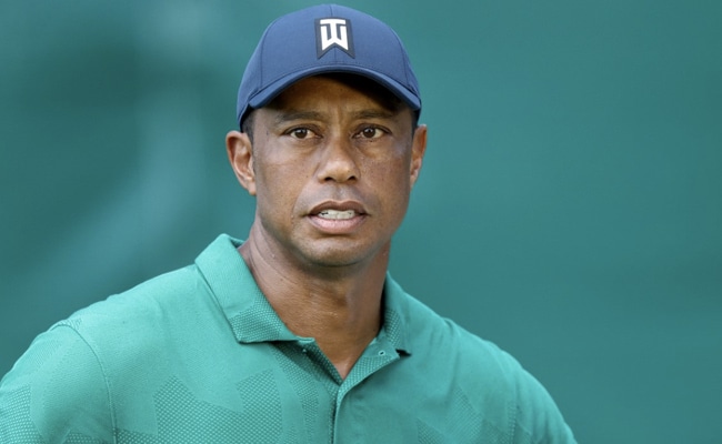 You are currently viewing Tiger Woods Unveils New Sun Day Red Apparel Line After Nike Split