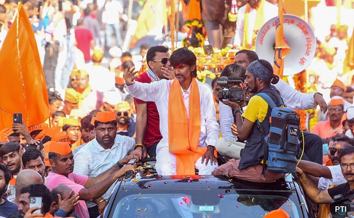 You are currently viewing Why Maratha Quota Activist Refuses To End Hunger Strike Despite Quota Bill