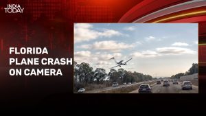 Read more about the article Video: Moment plane crashed on busy Florida highway