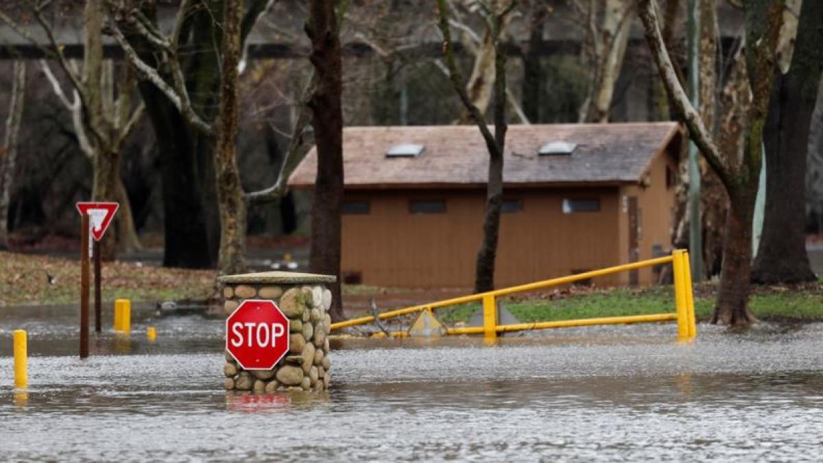 Read more about the article Stronger storm expected to hit California with potentially deadly floods