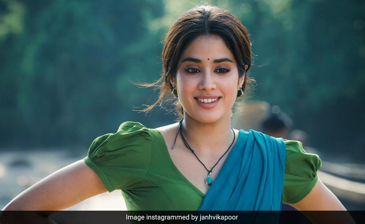 You are currently viewing Janhvi Kapoor On Devara Prep: "Never Learned Telugu And It Is Something I Am Ashamed Of"