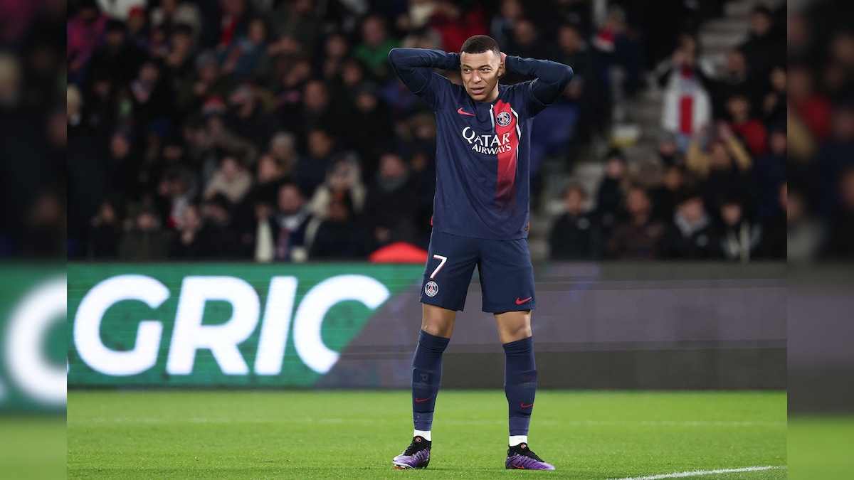 You are currently viewing Mbappe Tells Paris Saint-Germain He Plans To Leave As Saga Draws To Close