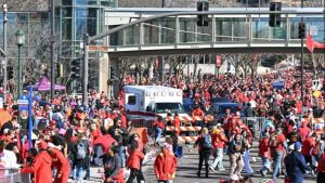 Read more about the article US: 1 dead, 21 injured in Kansas City after shooting during Super Bowl victory rally