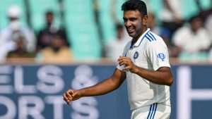 Read more about the article R Ashwin Set To Rejoin Team On Day 4 Of Rajkot Test After Family Emergency