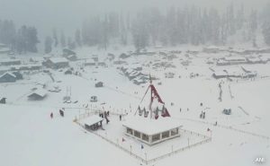 Read more about the article Drone Captures Stunning View Of Gulmarg Covered In Thick Blanket Of Snow