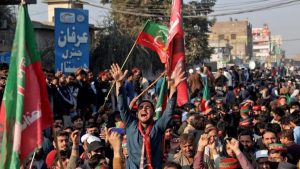 Read more about the article Pakistan election: Protests over ‘rigged’ polls, result delays add to confusion | 10 points