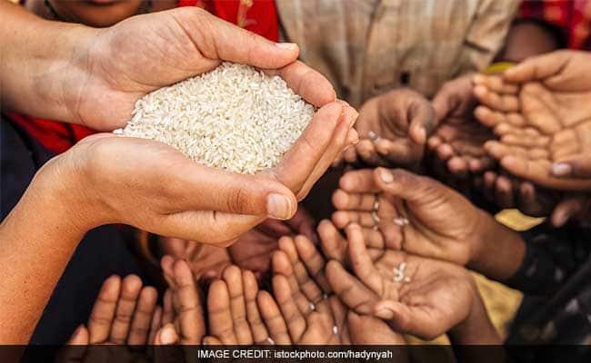 You are currently viewing Poverty In India Has Reduced To 5%, Claims Niti Aayog Chief
