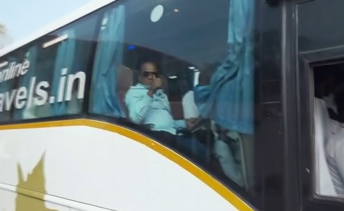 You are currently viewing Jharkhand MLAs On Way Back Ahead Of Tomorrow's Floor Test