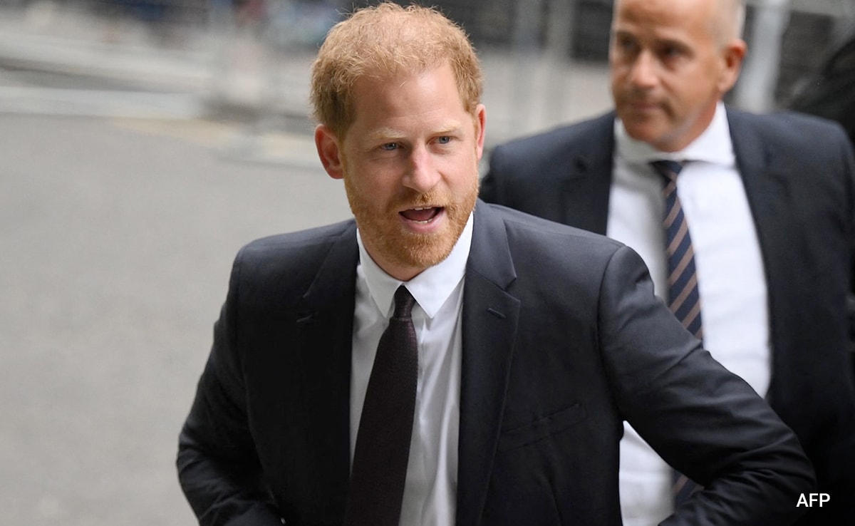 Read more about the article Prince Harry To Visit To UK To See King Charles After Cancer Diagnosis