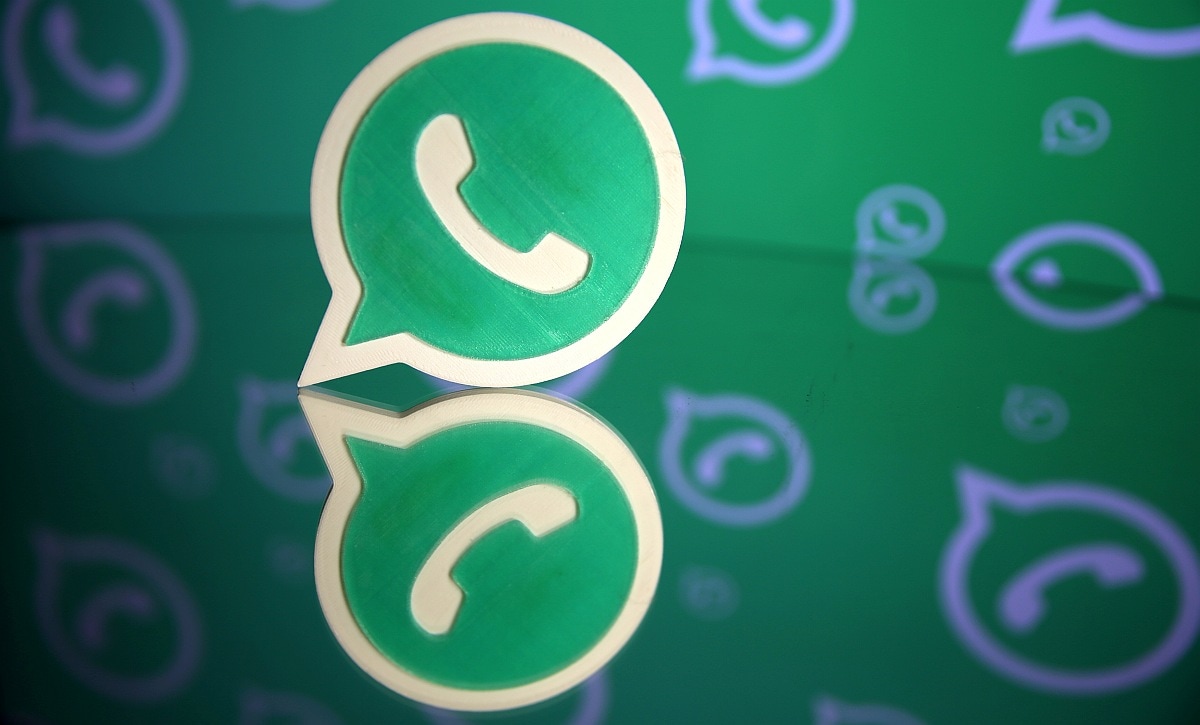 Read more about the article WhatsApp Reportedly Working on Secret Code for Locked Chats on Web Client